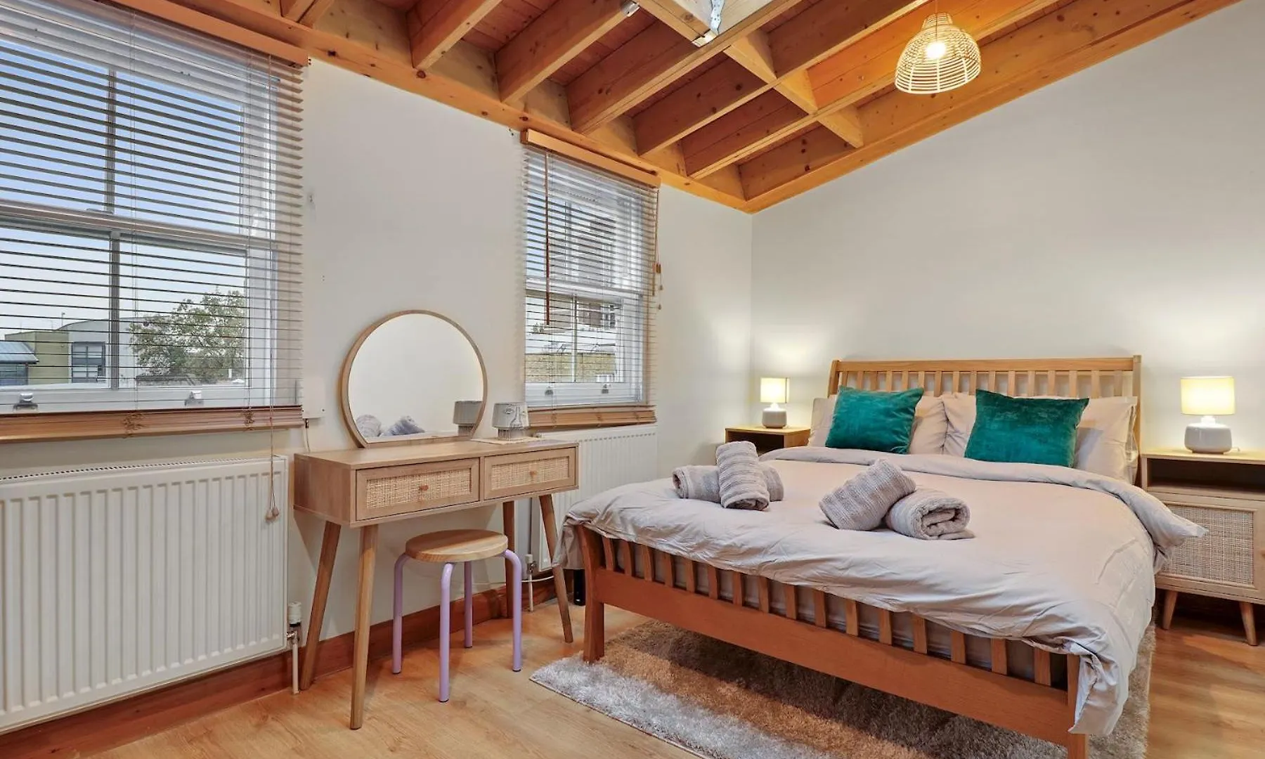 The Hoxton Loft - Top Floor Shoreditch Apartment London