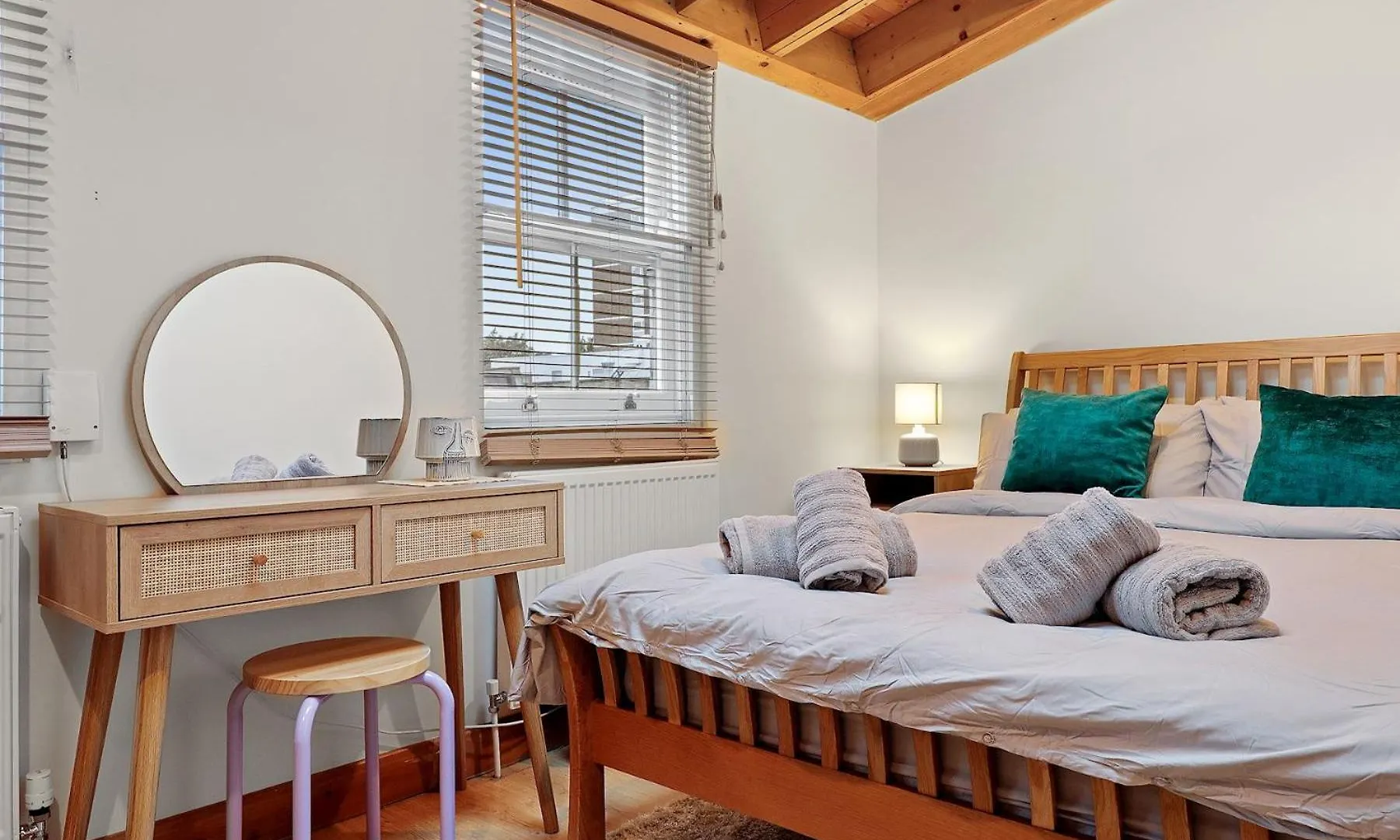 The Hoxton Loft - Top Floor Shoreditch Apartment London